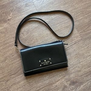 Kate Spade crossbody clutch
